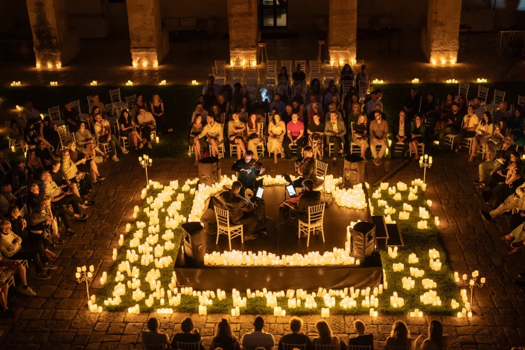 Concerto a luci ambiente al Chiostro dei Domenicani a Lecce