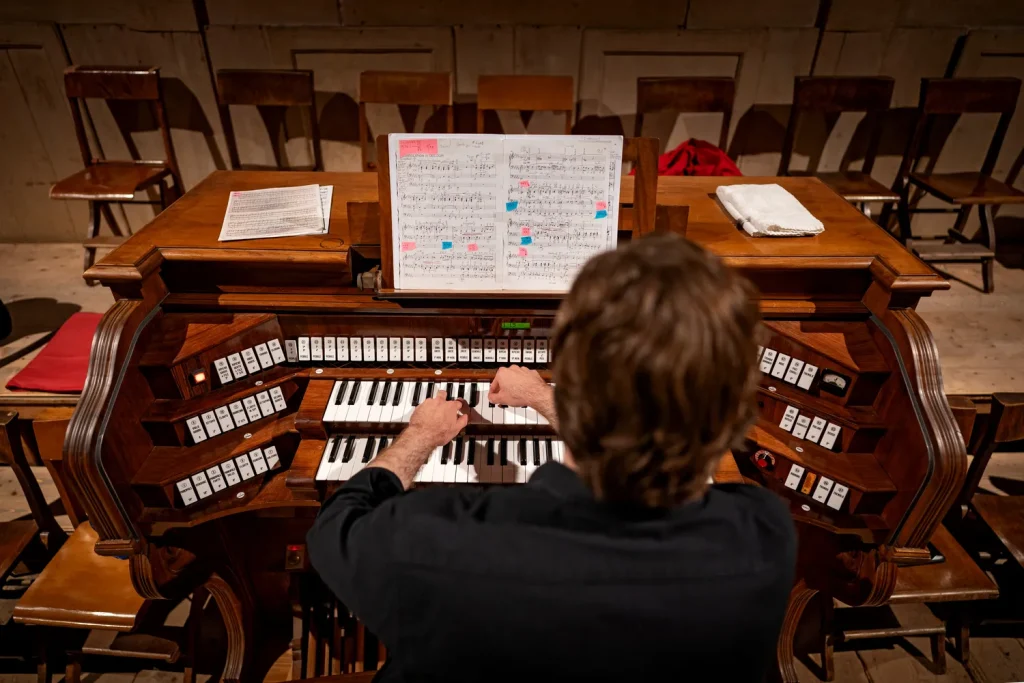 il maestro davide Mariano per il Festival organistico del Salento a Lecce