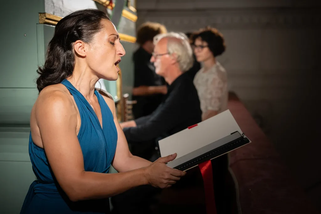 il soprano Simona Gubello presso la chiesa di s Anna al festival organistico del Salento